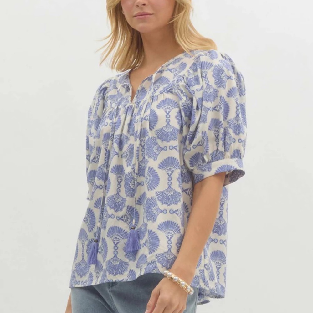 entro NWT The Charmer Blue Floral Blouse Peasant Tunic Size Large - Picture 11 of 13